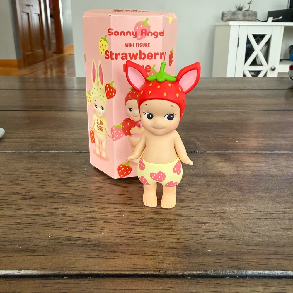 Sonny angel Strawberry series